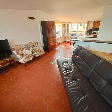 Historic Duplex With Sea View Old Town *