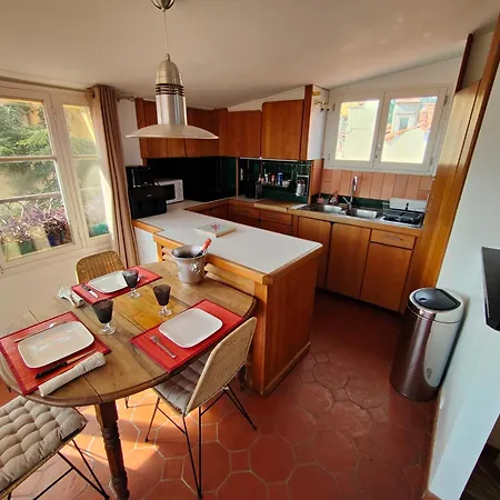 Historic Duplex With Sea View Old Town شقة *
