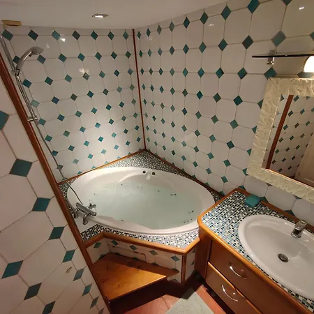 Appartamento Historic Duplex With Sea View Old Town